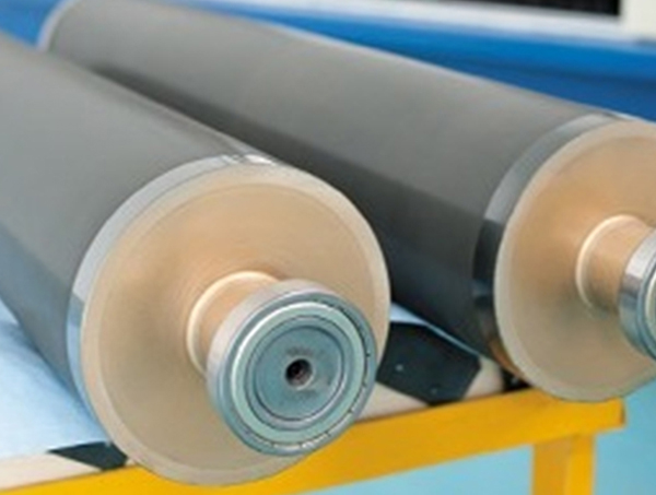 산업용 응용 분야에서 경질 합금 코팅 롤러의 장점은 무엇입니까?